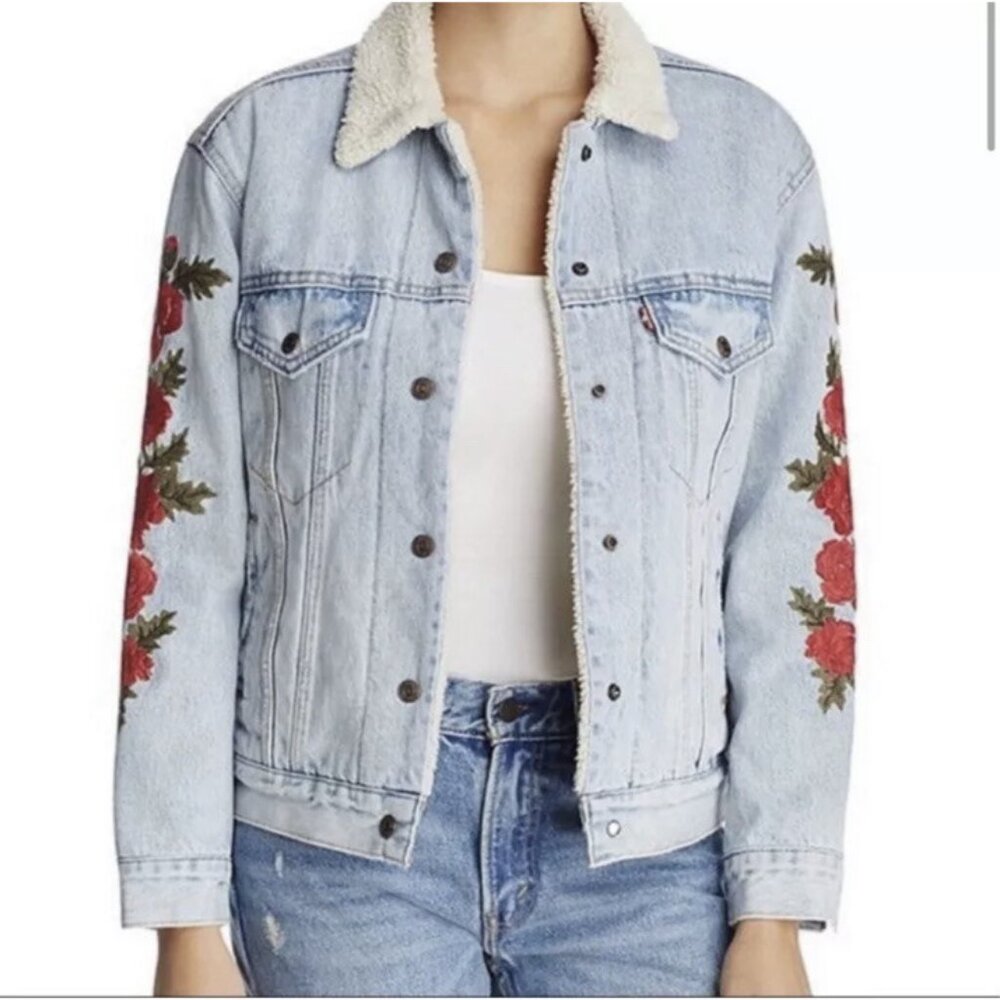 Levi's Ex-Boyfriend Sherpa Trucker Denim Jacket with Rose Embroidery XS